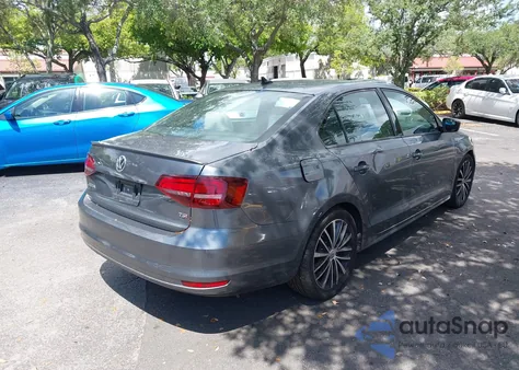 2017 Volkswagen Jetta 1.8T Sport z USA, uszkodzony, nr VIN 3VWD17AJ9HM302889